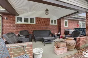 283 McKim Dr, Pittsburgh, PA 15239 - Photo 34