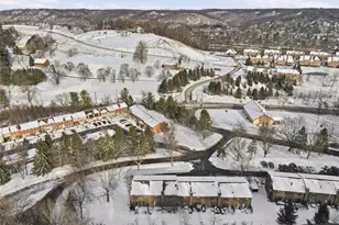 711 Newton Square, Moon/Crescent Twp, PA 15108 - Photo 28