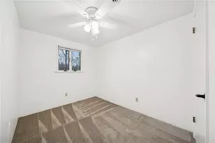 216 Clubhouse Dr, Loyalhanna, PA 15681 - Photo 36