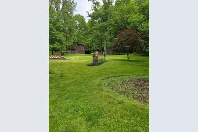 216 Clubhouse Dr, Loyalhanna, PA 15681 - Photo 4