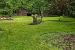 216 Clubhouse Dr, Loyalhanna, PA 15681 - Photo 4