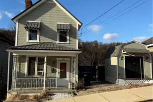 109 E 10th Ave, Tarentum, PA 15084 - Photo 1