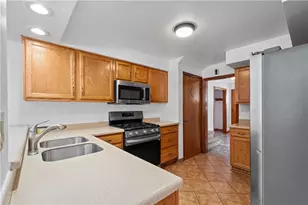 3930 Edge Rd, Pittsburgh, PA 15227 - Photo 12