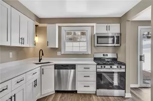 739 Bar Harbor Dr, Pittsburgh, PA 15239 - Photo 6