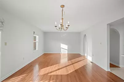 409 Redwood Ct, Ross Twp, PA 15202 - Photo 10