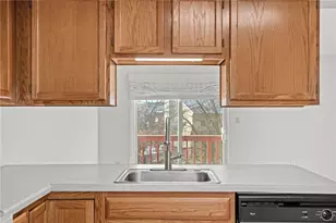 409 Redwood Ct, Ross Twp, PA 15202 - Photo 16