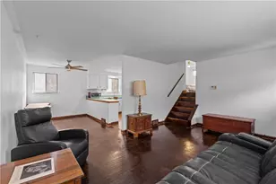 1213 Robinia Dr, Pittsburgh, PA 15221 - Photo 8