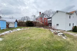 512 E 1st Ave, Derry Township, PA 15627 - Photo 14