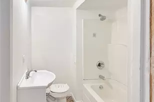 309 Boyles Ave, New Castle, PA 16101 - Photo 6