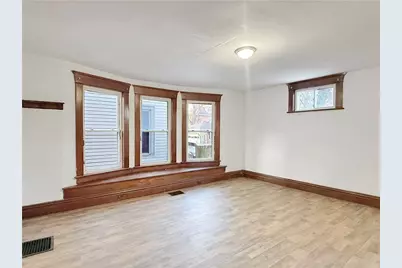 309 Boyles Ave, New Castle, PA 16101 - Photo 2