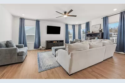 1205 Magnolia Court, Pittsburgh, PA 15143 - Photo 8