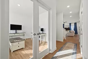 1205 Magnolia Ct, Pittsburgh, PA 15143 - Photo 4