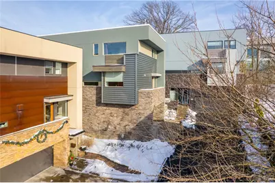 15 Bailey Park Ln, Pittsburgh, PA 15210 - Photo 4