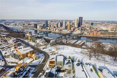 15 Bailey Park Ln, Pittsburgh, PA 15210 - Photo 2