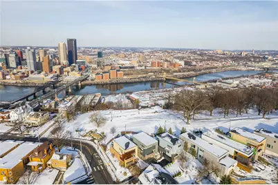 15 Bailey Park Ln, Pittsburgh, PA 15210 - Photo 42