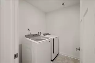 111 Foxhound Dr, Jefferson Hills, PA 15236 - Photo 34