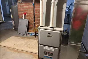 357 Carley Ave, Sharon, PA 16146 - Photo 28