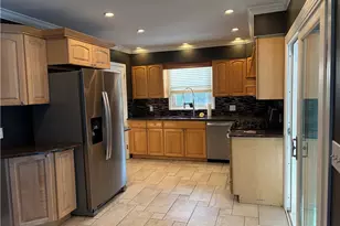 357 Carley Ave, Sharon, PA 16146 - Photo 10