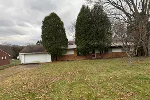 533 Blackhawk Rd, Chippewa Township, PA 15010 - Photo 1