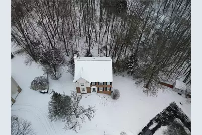 403 Saint James Ct, Cranberry Township, PA 16066 - Photo 6