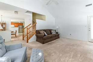 710 Spencer Woods Dr, Pittsburgh, PA 15116 - Photo 6