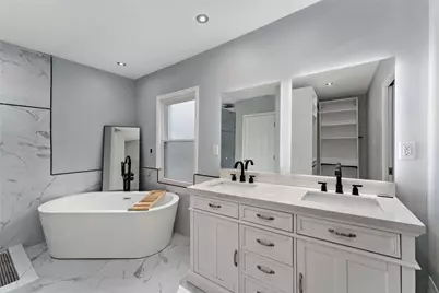 2002 Hampton St, Pittsburgh, PA 15218 - Photo 12