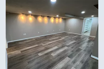 958 Paul Street, Hempfield Township, PA 15601 - Photo 20