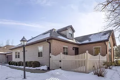 153 Cambridge Dr, Springdale Township, PA 15049 - Photo 1