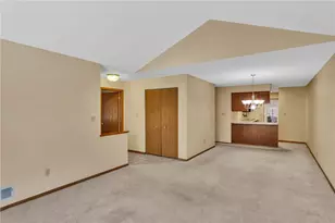 153 Cambridge Dr, Springdale Township, PA 15049 - Photo 8