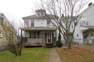 606 Crest Ave, Charleroi Boro, PA 15022 - Photo 1