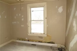 606 Crest Ave, Charleroi Boro, PA 15022 - Photo 10