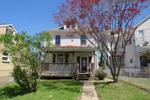 606 Crest Ave, Charleroi Boro, PA 15022 - Photo 1