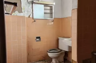 3132 Landis St, Pittsburgh, PA 15204 - Photo 2