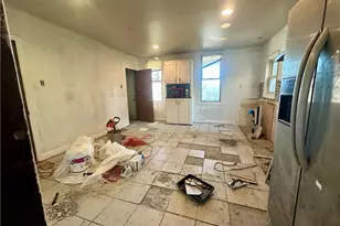 201 Clover St, Pittsburgh, PA 15210 - Photo 4