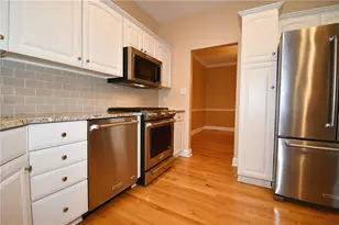 408 Kingsberry Cir, Pittsburgh, PA 15234 - Photo 10