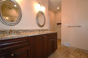 408 Kingsberry Cir, Pittsburgh, PA 15234 - Photo 18