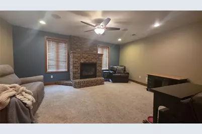 123 Washington Avenue, Vandergrift, PA 15690 - Photo 14