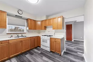 202 Larson Blvd, Rostraver, PA 15012 - Photo 8