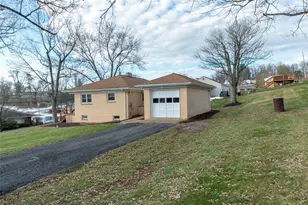 202 Larson Blvd, Rostraver, PA 15012 - Photo 32