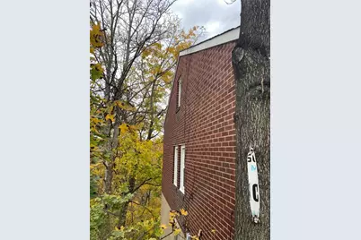 2851 Mount Troy Rd, Pittsburgh, PA 15212 - Photo 2