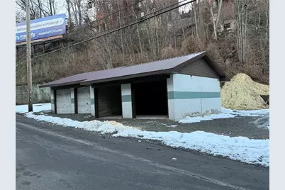 1405 Electric Avenue, North Braddock, PA 15112 - Photo 4