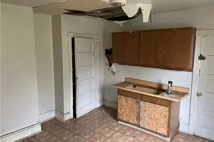 712 5 Penn St, North Braddock, PA 15104 - Photo 6