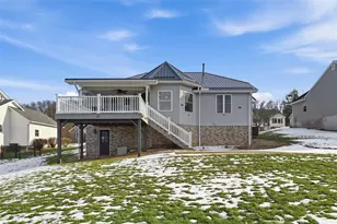 1318 Deerfield Ln, West Leechburg, PA 15656 - Photo 44