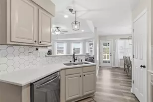 1318 Deerfield Ln, West Leechburg, PA 15656 - Photo 10