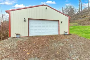 504 Howell St, Dawson, PA 15428 - Photo 8