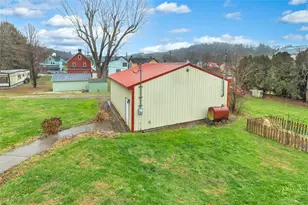 504 Howell St, Dawson, PA 15428 - Photo 6