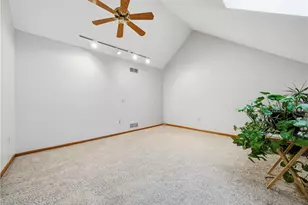 1404 Towne Square Dr, Pittsburgh, PA 15101 - Photo 26