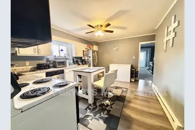 217 N Lincoln Ave #5, Greensburg, PA 15601 - Photo 2