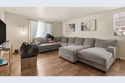 2402 Laketon Rd, Pittsburgh, PA 15221 - Photo 20