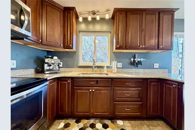 1130 McCabe St, Pittsburgh, PA 15201 - Photo 12